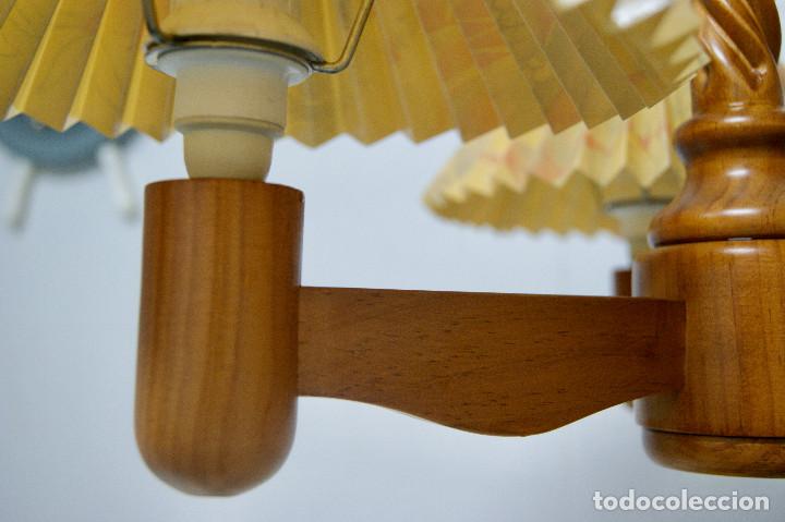 Vintage: lampara de techo madera y pantallas - Foto 7