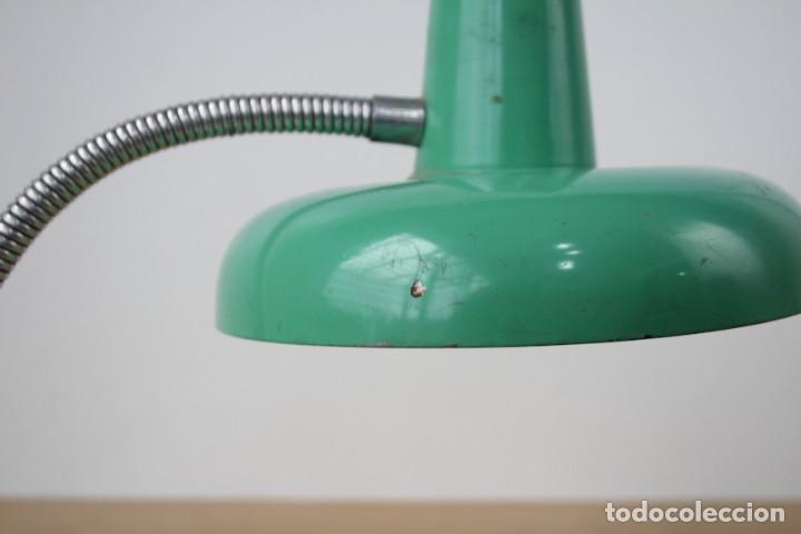 Vintage: L&aacute;mpara de mesa flexo. Verde turquesa. Vintage. - Foto 7