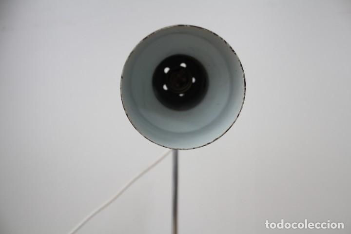 Vintage: L&aacute;mpara de mesa flexo. Azul. Marca Macia. - Foto 5
