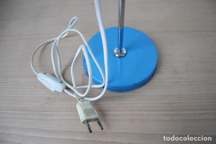Vintage: L&aacute;mpara de mesa flexo. Azul. Marca Macia. - Foto 8