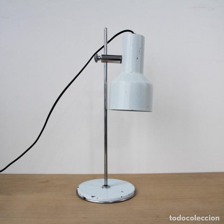 Vintage: L&aacute;mpara de mesa flexo. Blanco. Vintage. - Foto 1