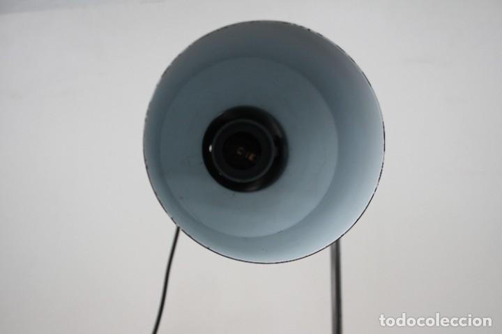 Vintage: L&aacute;mpara de mesa flexo. Blanco. Vintage. - Foto 5
