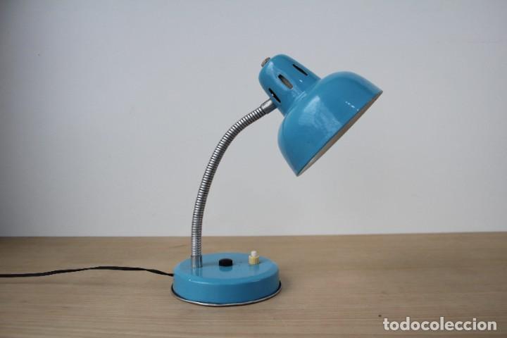 Vintage: L&aacute;mpara de mesa flexo.Azul. Vintage. - Foto 2