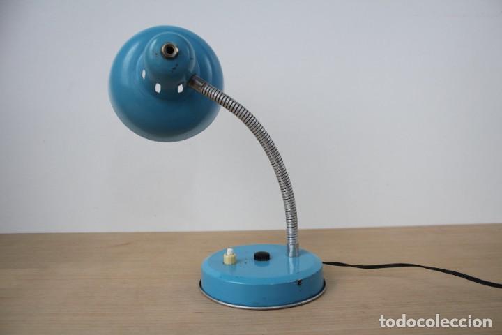 Vintage: L&aacute;mpara de mesa flexo.Azul. Vintage. - Foto 4