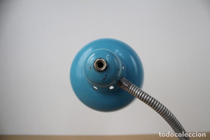 Vintage: L&aacute;mpara de mesa flexo.Azul. Vintage. - Foto 5