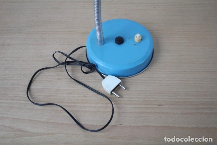 Vintage: L&aacute;mpara de mesa flexo.Azul. Vintage. - Foto 7