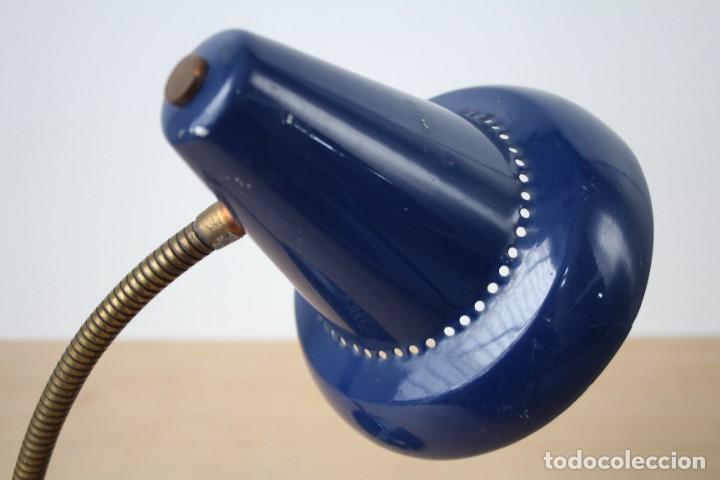 Vintage: L&aacute;mpara de mesa flexo. Azul. Vintage. - Foto 4