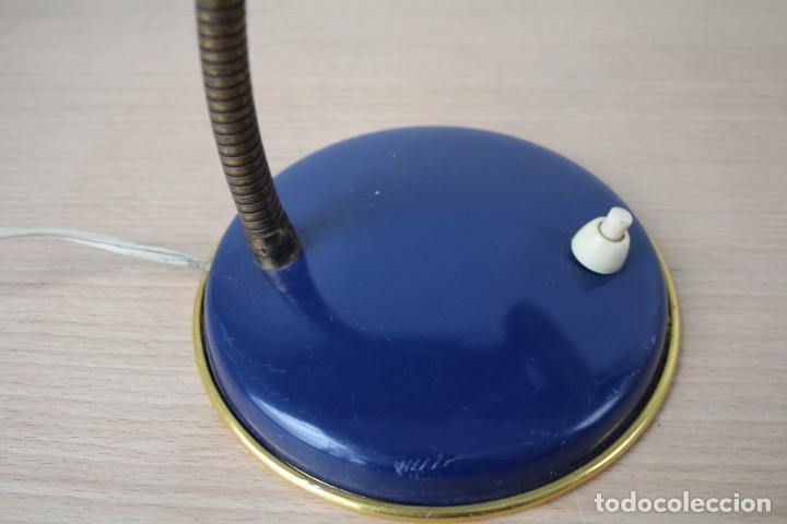 Vintage: L&aacute;mpara de mesa flexo. Azul. Vintage. - Foto 7