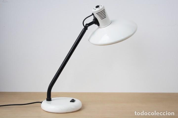 Vintage: L&aacute;mpara de mesa flexo. Blanco. Vintage. - Foto 1