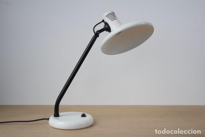 Vintage: L&aacute;mpara de mesa flexo. Blanco. Vintage. - Foto 2
