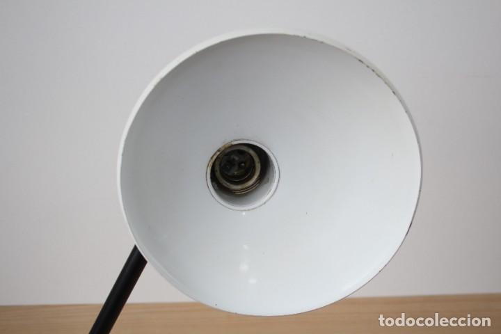 Vintage: L&aacute;mpara de mesa flexo. Blanco. Vintage. - Foto 4