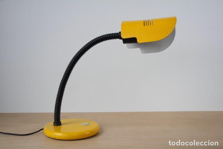 Vintage: Lampara sobremesa flexo. Marca Fase.Amarillo. - Foto 3