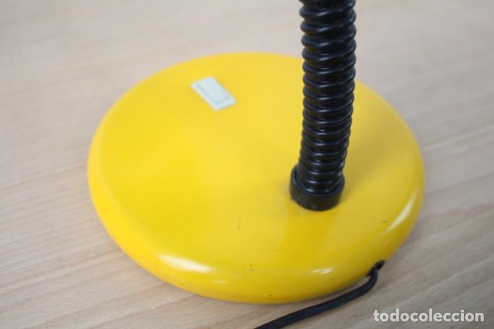 Vintage: Lampara sobremesa flexo. Marca Fase.Amarillo. - Foto 6