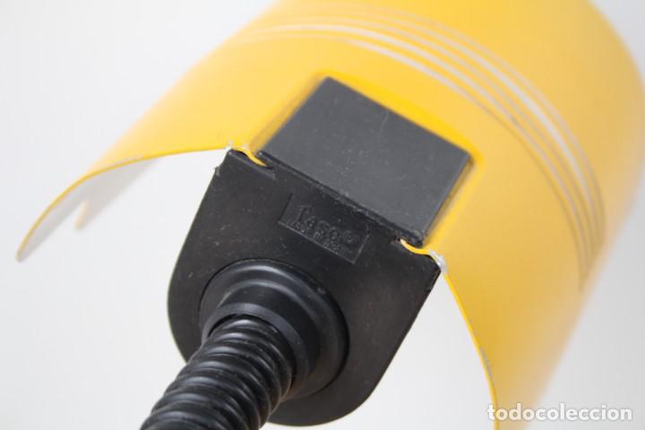 Vintage: Lampara sobremesa flexo. Marca Fase.Amarillo. - Foto 7