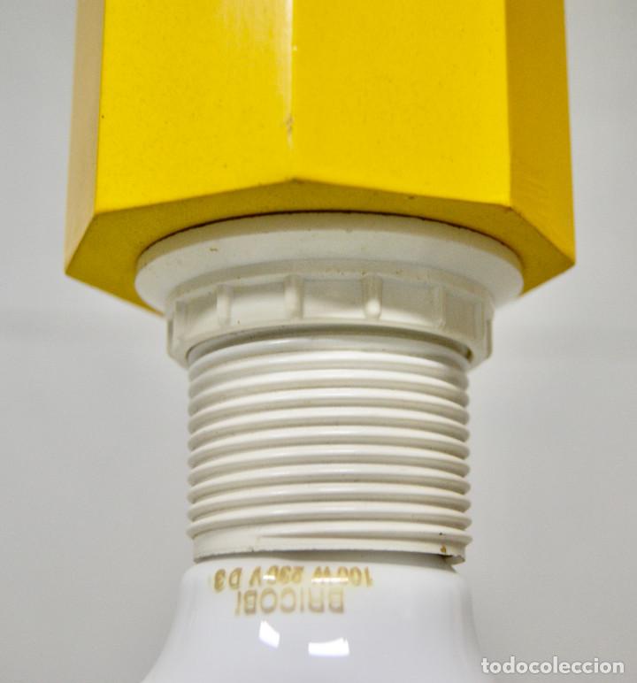Vintage: lampara de techo lapicero color amarillo - Foto 2