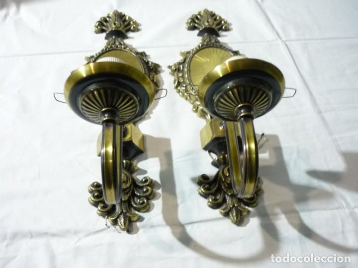 Vintage: 2 apliques de pared en bronce para poner globos - Foto 3