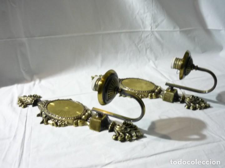 Vintage: 2 apliques de pared en bronce para poner globos - Foto 4