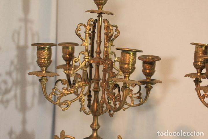 Vintage: PAREJA CANDELABROS BRONCE MARMOL 4 PIES - Foto 3
