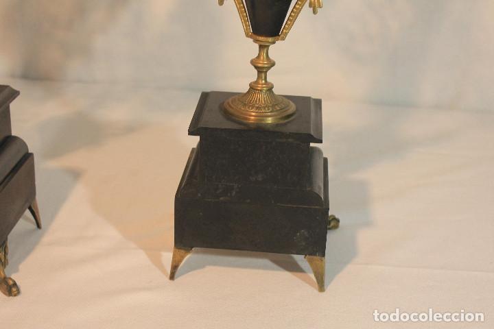 Vintage: PAREJA CANDELABROS BRONCE MARMOL 4 PIES - Foto 10