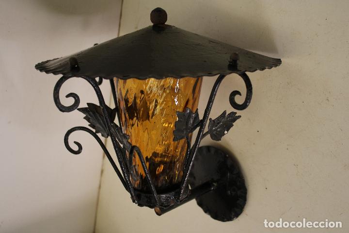 Vintage: aplique de hierro de forja con cristal ambar - Foto 2