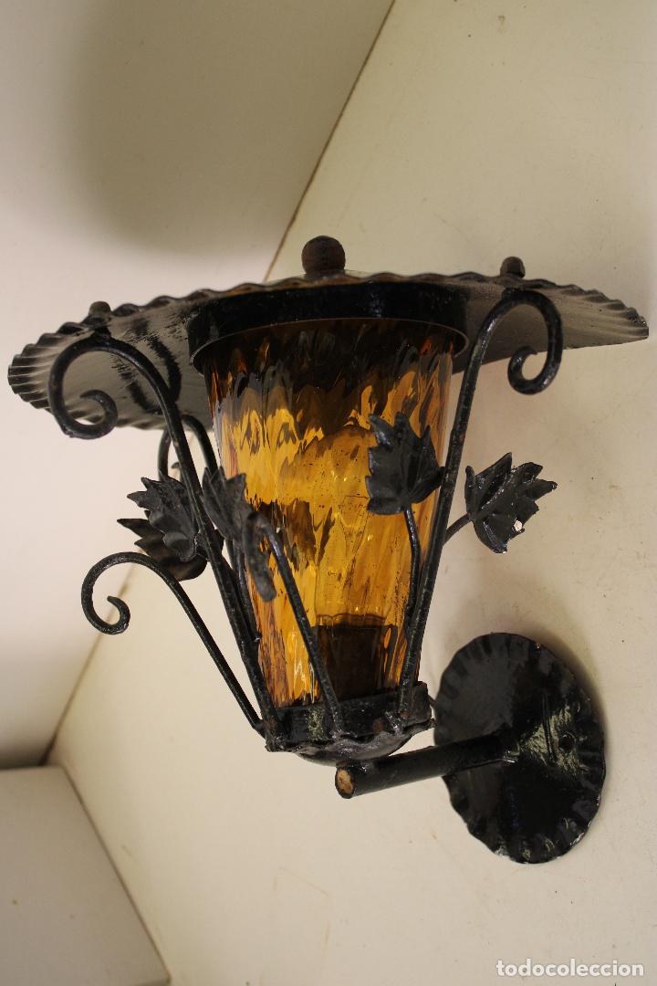 Vintage: aplique de hierro de forja con cristal ambar - Foto 1