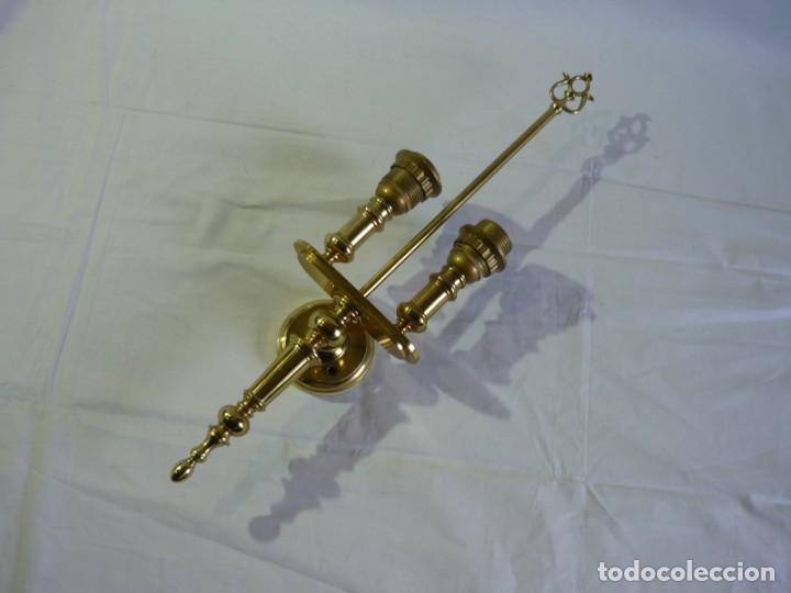 Vintage: Aplique de pared en bronce para dos bombillas - Foto 2