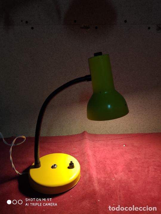 Vintage: LAMPARA DE MESA FLEXO AMARILLA - Foto 1