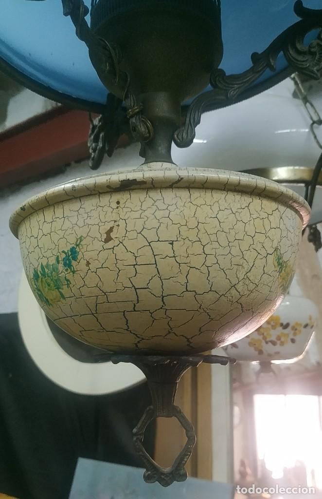 Vintage: L&aacute;mpara de techo de opalina azul tipo quinqu&eacute; - Foto 2