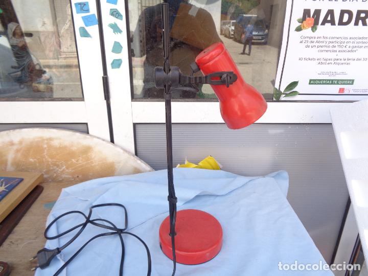 Vintage: L&Aacute;MPARA FLEXO ROJO HROGU - Foto 1