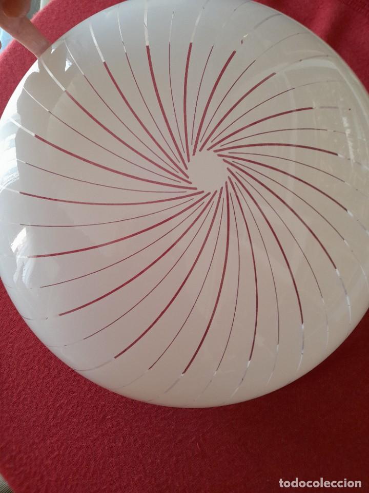 Vintage: Plaf&oacute;n de pl&aacute;stico con decoraci&oacute;n de rayas - Foto 5