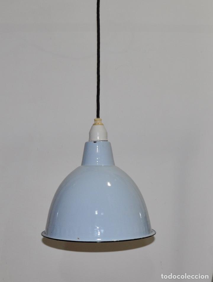 Vintage: L&aacute;mpara metal esmaltado gris - Foto 6
