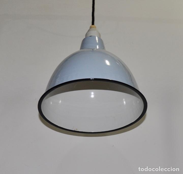 Vintage: L&aacute;mpara metal esmaltado gris - Foto 7