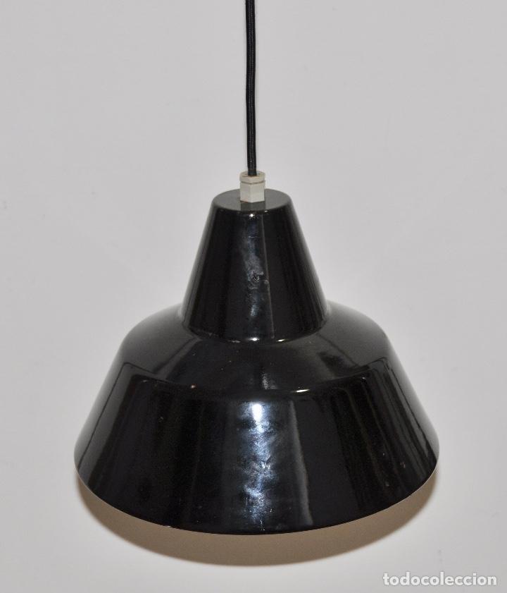 Vintage: L&aacute;mpara metal esmaltado negro - Foto 7