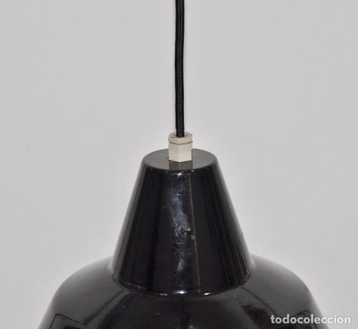 Vintage: L&aacute;mpara metal esmaltado negro - Foto 8