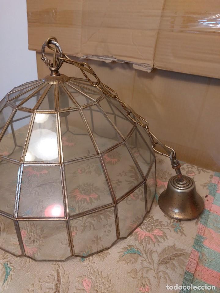 Vintage: L&aacute;mpara de lat&oacute;n y cristal - Foto 2