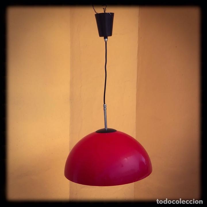 Vintage: L&agrave;mpara roja de techo - Foto 1