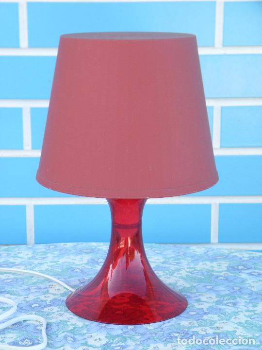 Vintage: Moderna l&aacute;mpara de mesa color rojo - Foto 1