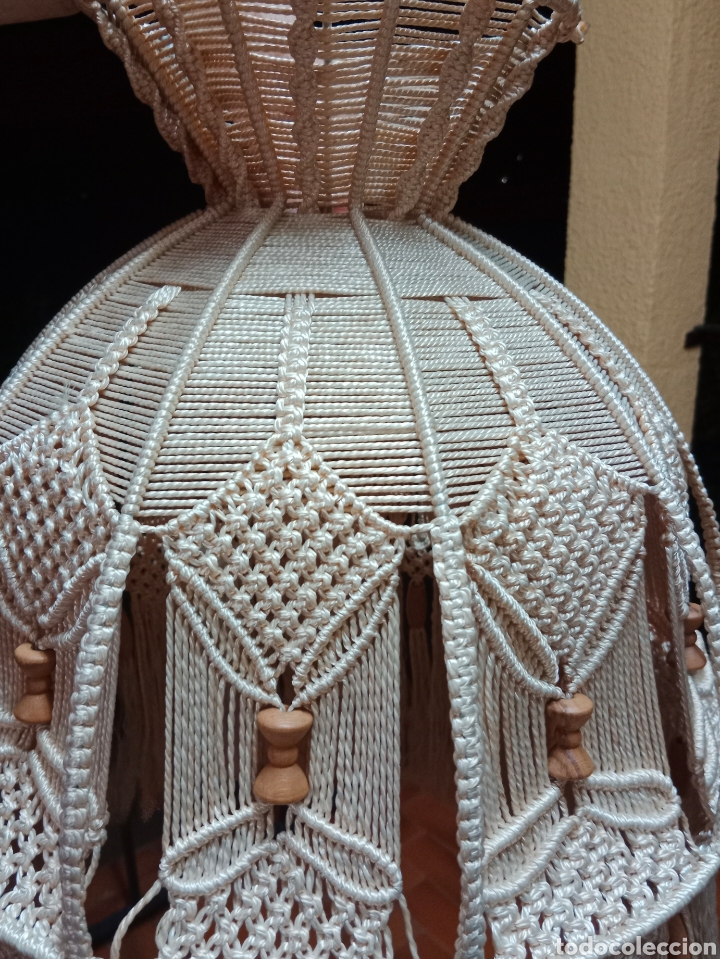 Vintage: L&aacute;mpara de macram&eacute; - material perl&eacute; - Foto 3