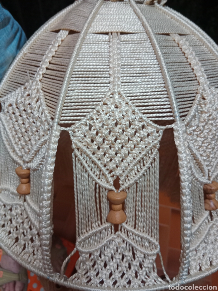 Vintage: L&aacute;mpara de macram&eacute; - material perl&eacute; - Foto 4