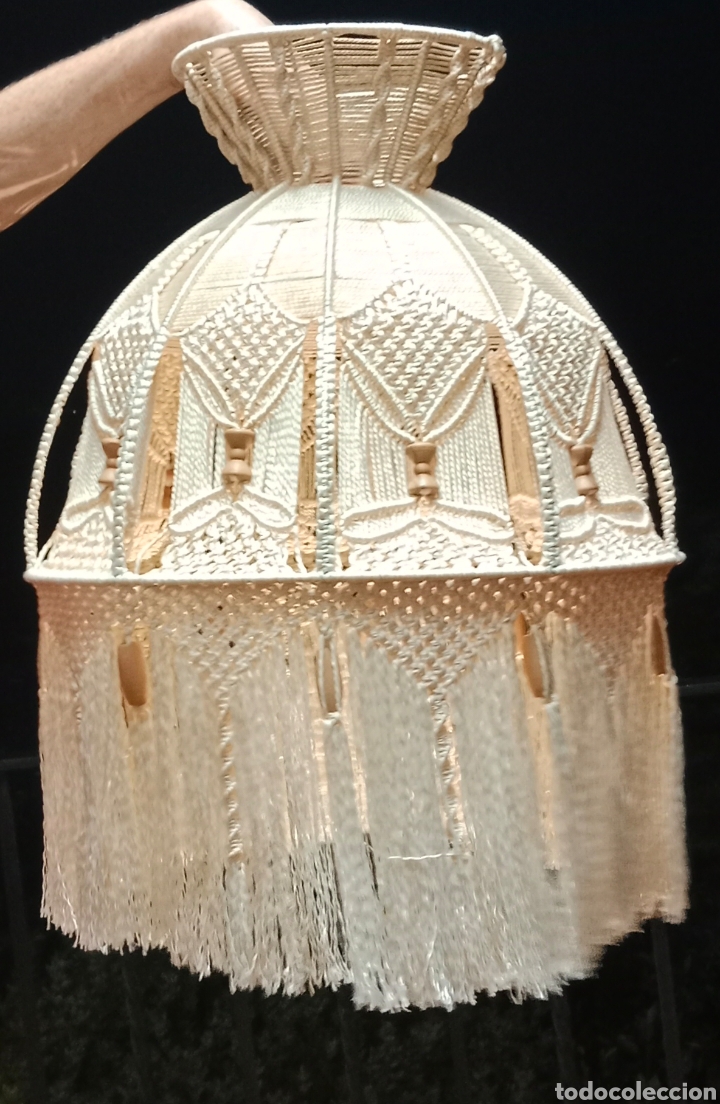 Vintage: L&aacute;mpara de macram&eacute; - material perl&eacute; - Foto 1