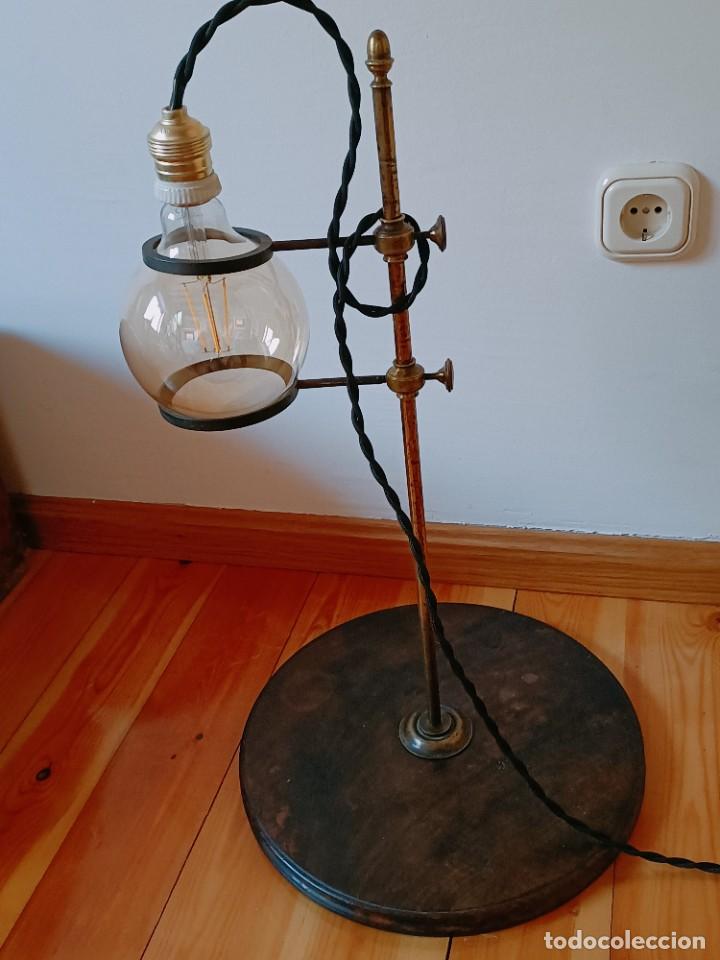 Vintage: L&aacute;mpara realizada con un porta matraces - Foto 1