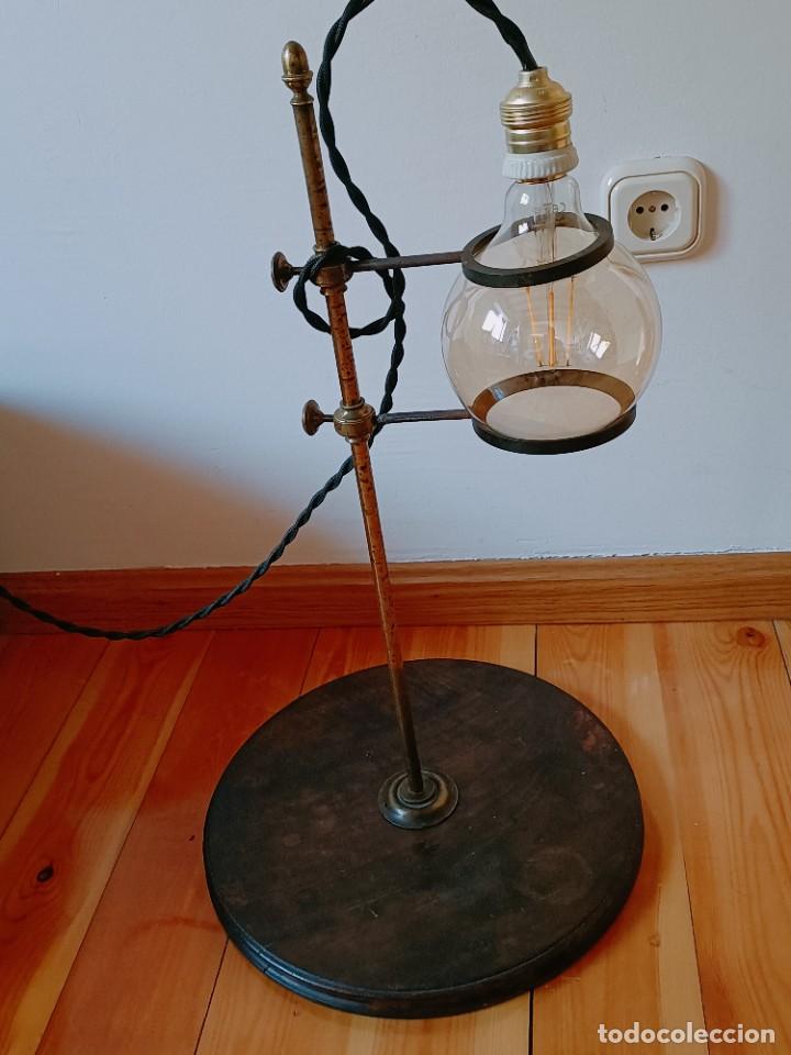 Vintage: L&aacute;mpara realizada con un porta matraces - Foto 2