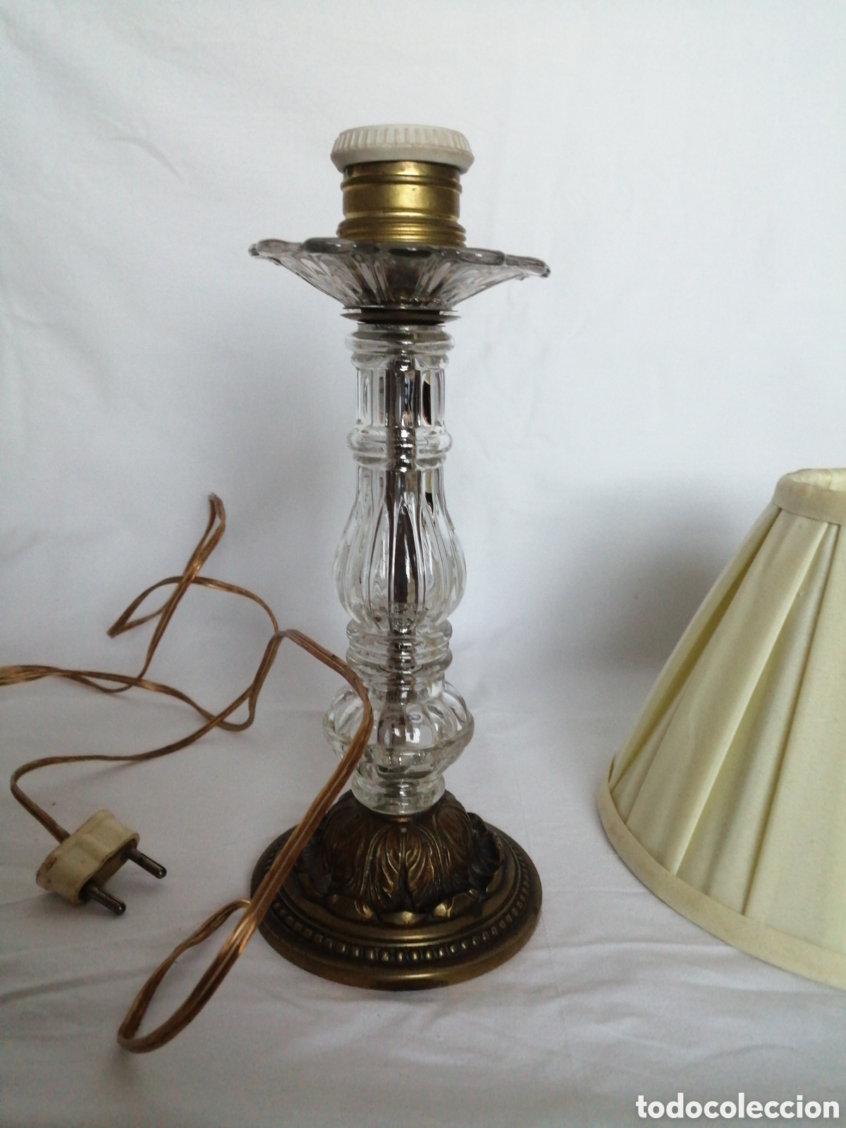 Vintage: L&aacute;mpara bronce y cristal. - Foto 2