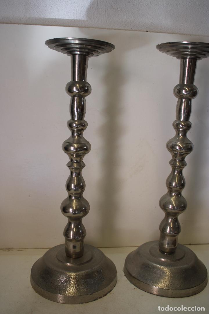 Vintage: 2 candelabros de metal - Foto 1