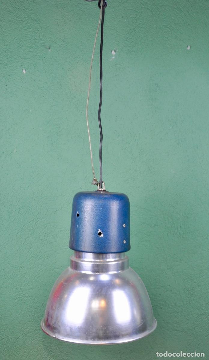 Vintage: Foco industrial azul y cromado - Foto 2