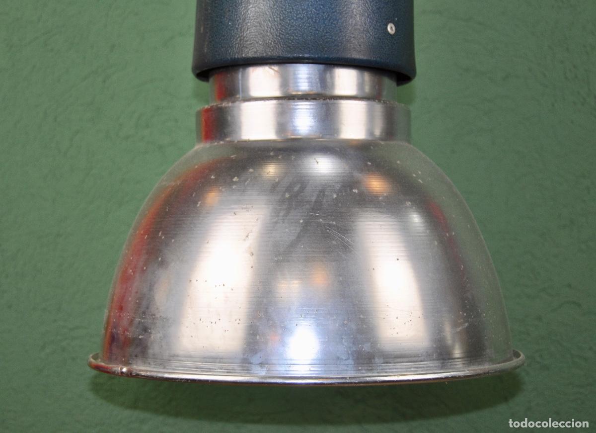 Vintage: Foco industrial azul y cromado - Foto 4