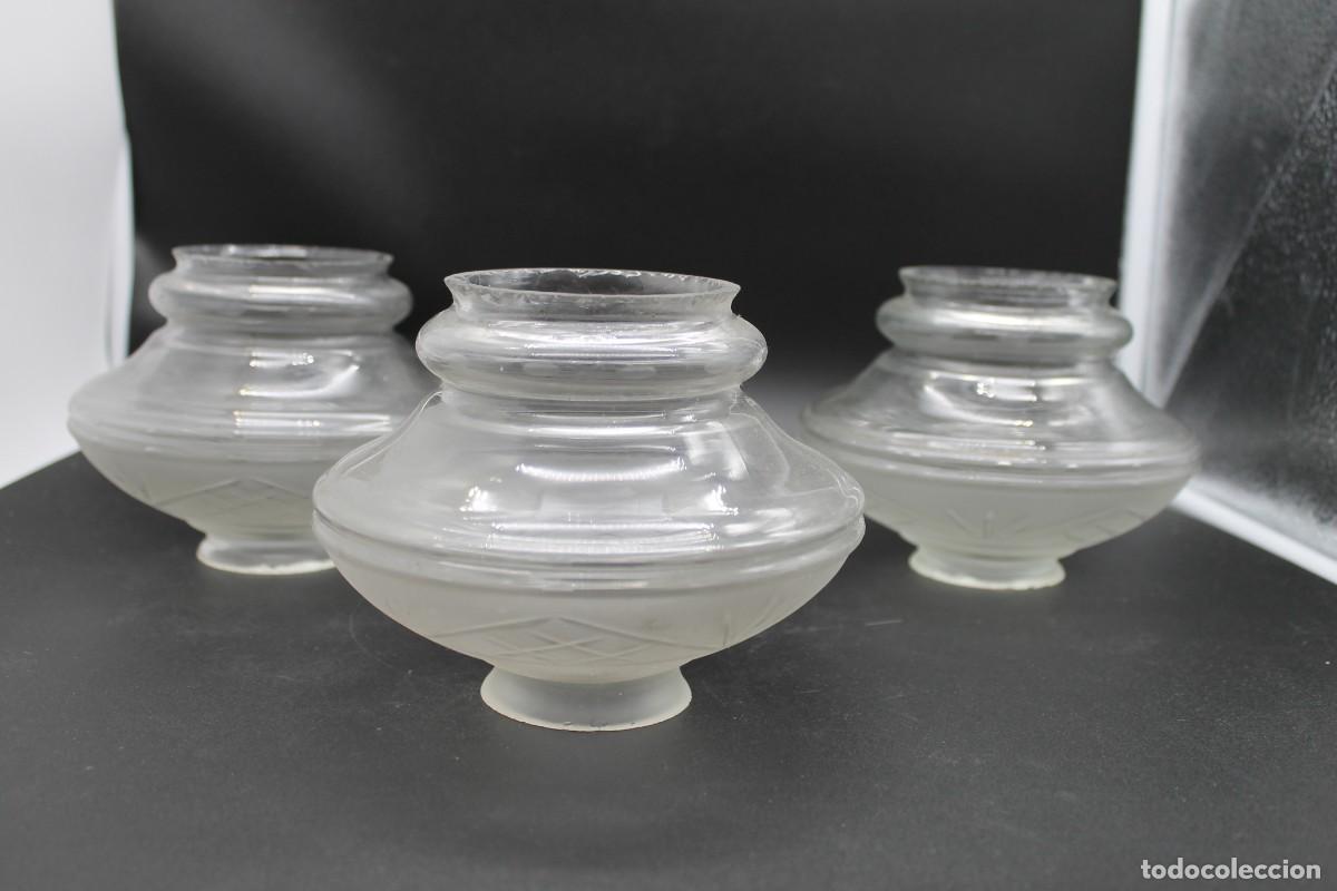 Vintage: LOTE 3 TULIPAS CRISTAL TALLADO - Foto 2