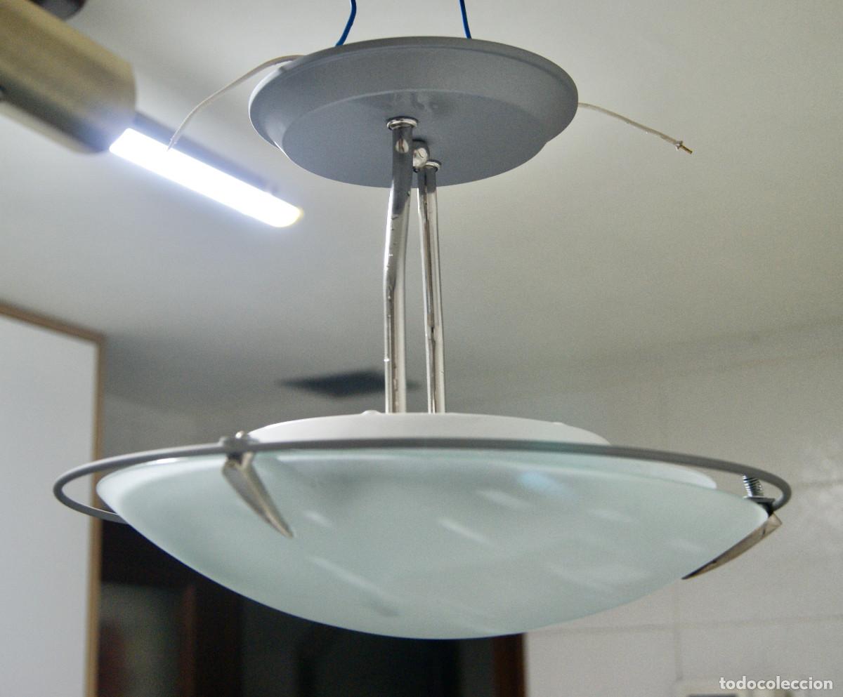 Vintage: L&aacute;mpara de techo gris cromo blanco y cristal - Foto 4