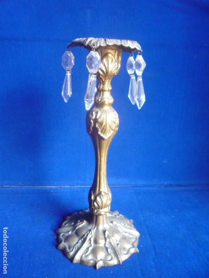 Vintage: CANDELABRO BRONCE CON PRISMAS CRISTAL - Foto 1