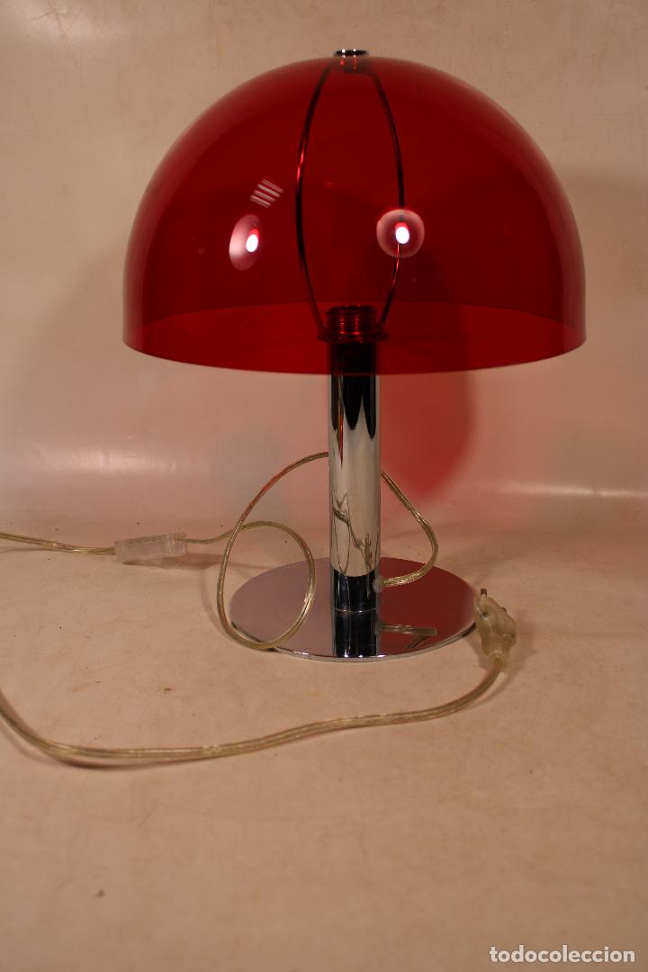 Vintage: lampara de metacrilato rojo - Foto 2
